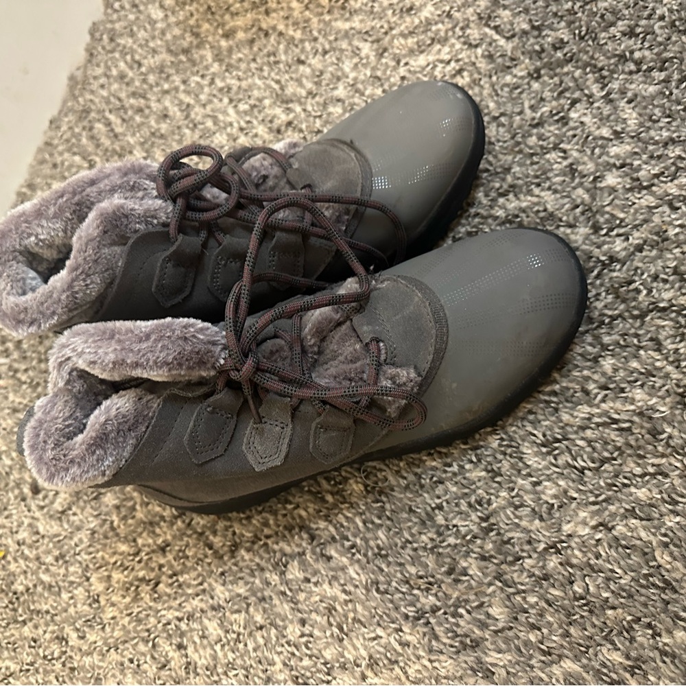 BareTraps Gray Winter Boots with Faux Fur